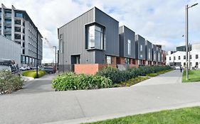 Central City Stay - Walk Everywhere Free Carpark - Lichfield Apartment